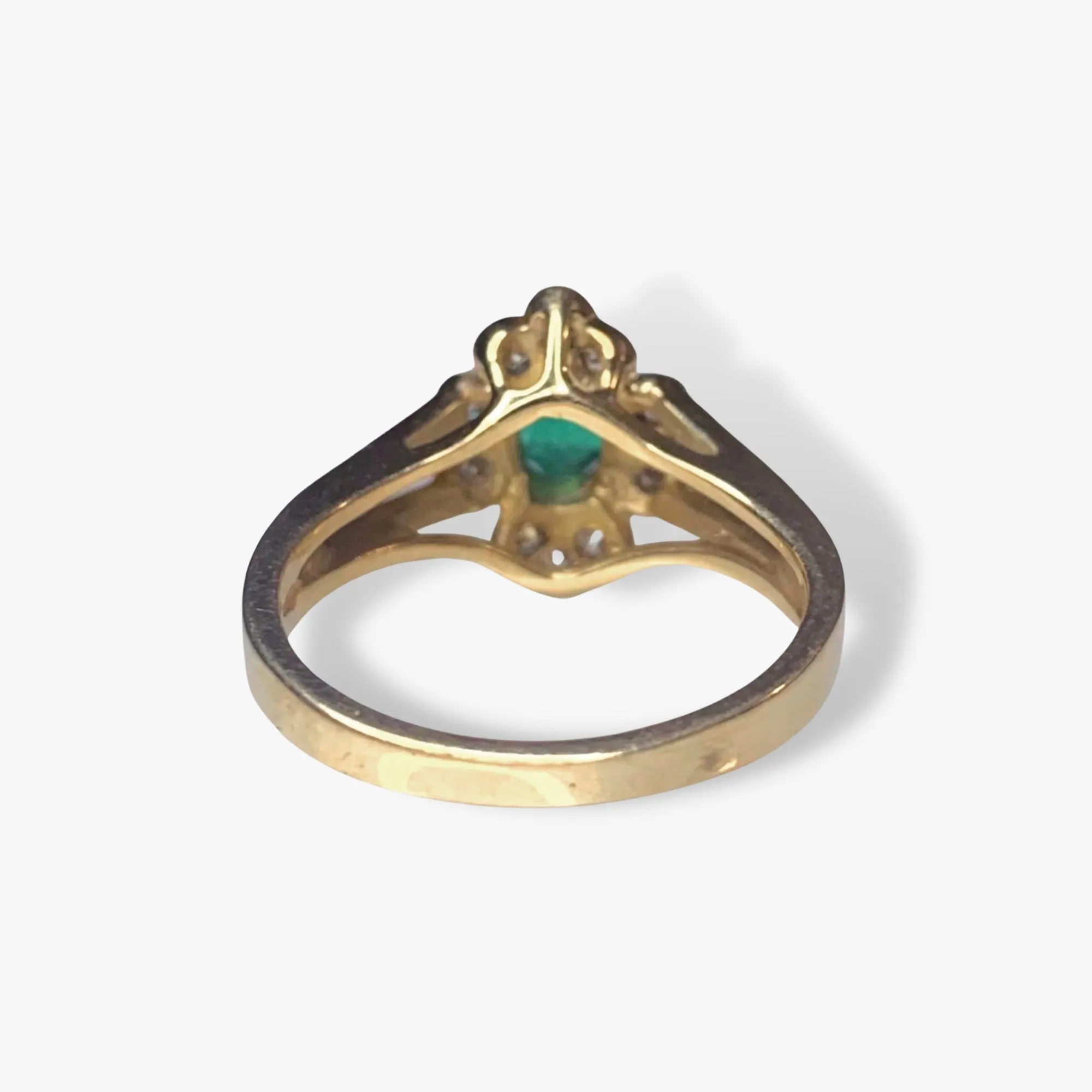 14k Yellow Gold Oval Emerald and Diamond Floral Ring