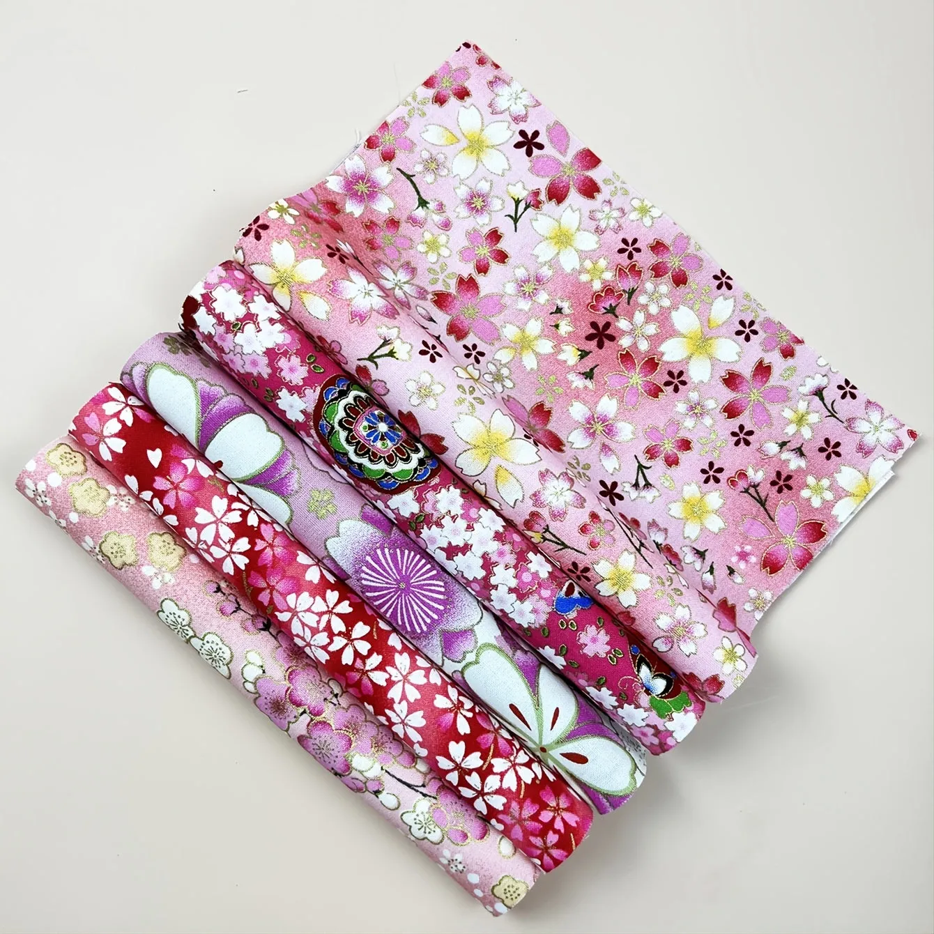 5 Pieces of Pink Cotton Fabric in Floral Print