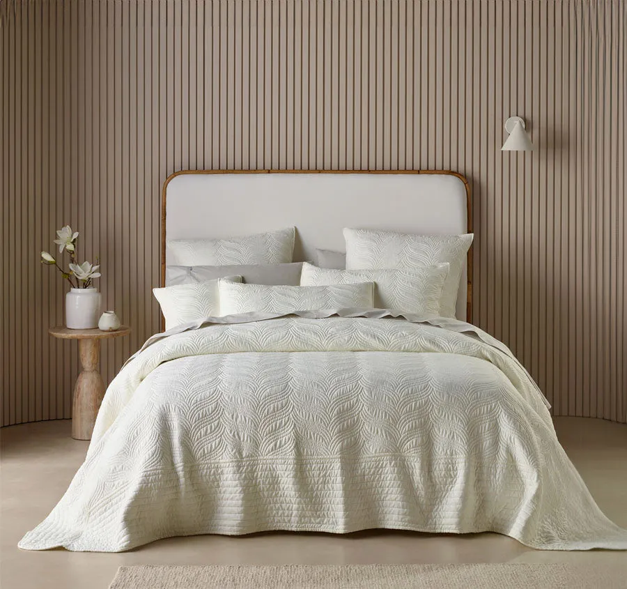 Kamala Bedspread Set Range Cream